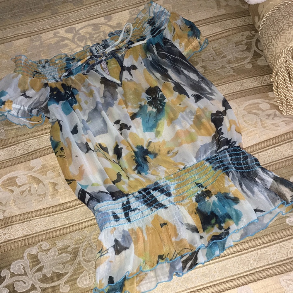 Flower print shirt .